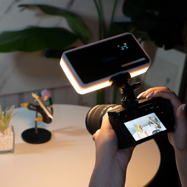 Luz Led Ulanzi VL200 bicolor portátil negro - Imagen 9