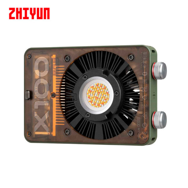Luz Led Zhiyun Molus X100 RGB Pro x Cam Mackey - Imagen 9